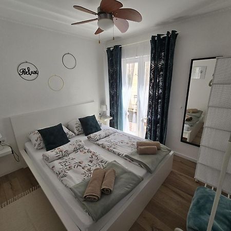 Apartment Melani Vir Exterior foto